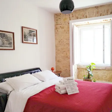 Calling & בית הארחה ליסבון