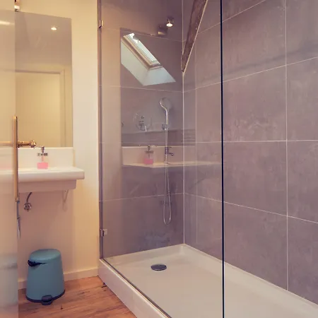 Calling & ליסבון