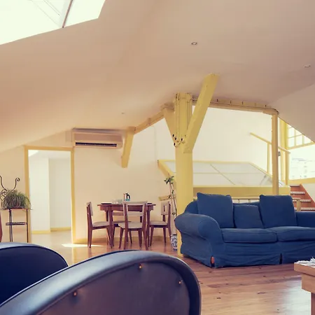 Calling & 3* ליסבון