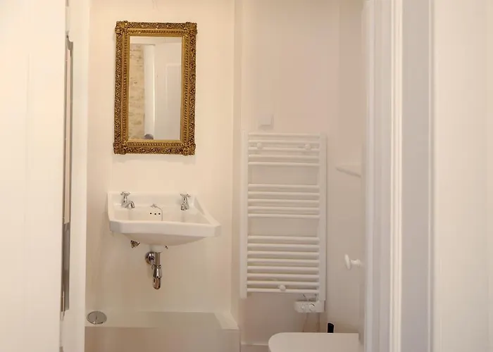 Πανσιόν Calling &